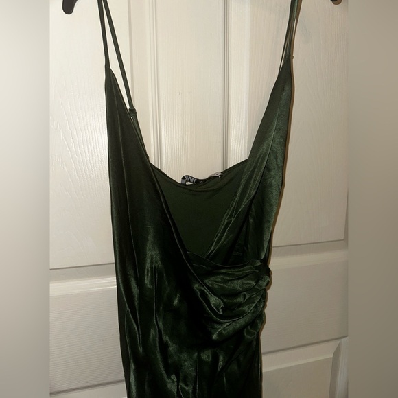 NWT Zara Elegant silky Green Dress L wedding guest formal bridesmaid event - Picture 4 of 11